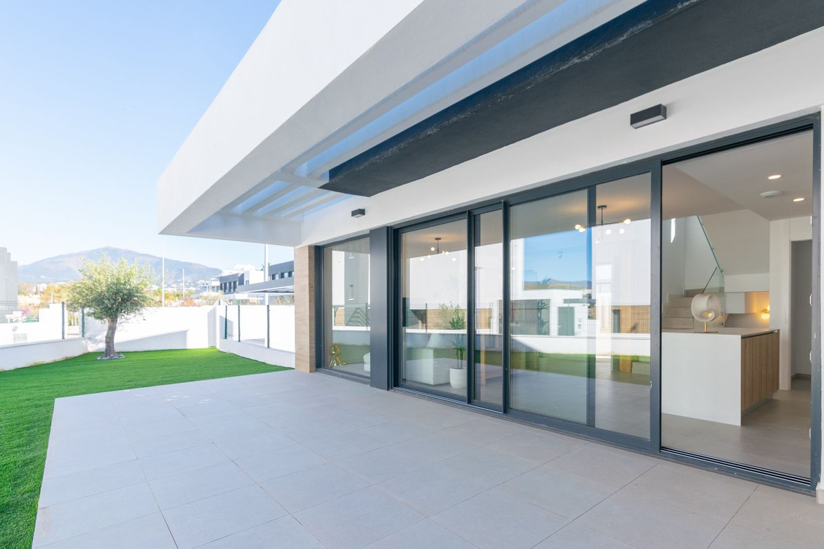 Huis te koop in Atalaya | 4 slaapkamers H5327509