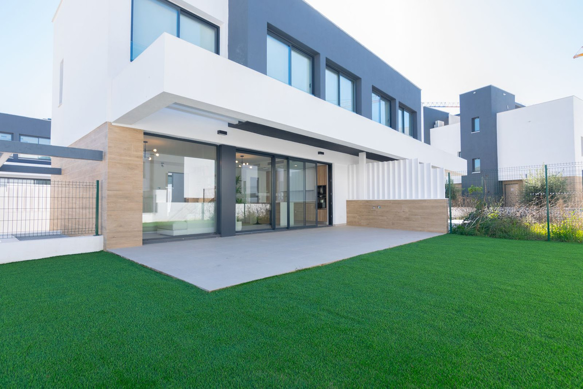 Huis te koop in Atalaya | 4 slaapkamers H5327509