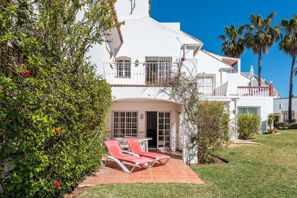 Huis te koop in Atalaya | 4 slaapkamers H5330665