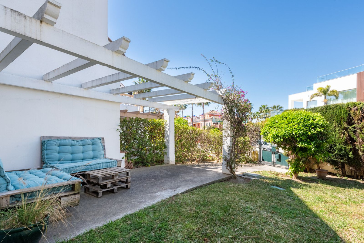 Huis te koop in Atalaya | 4 slaapkamers H5330665