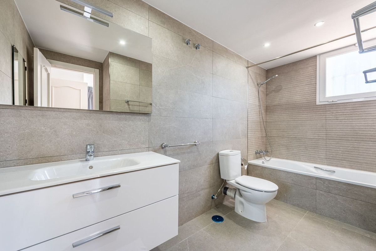 Huis te koop in Atalaya | 4 slaapkamers H5330665