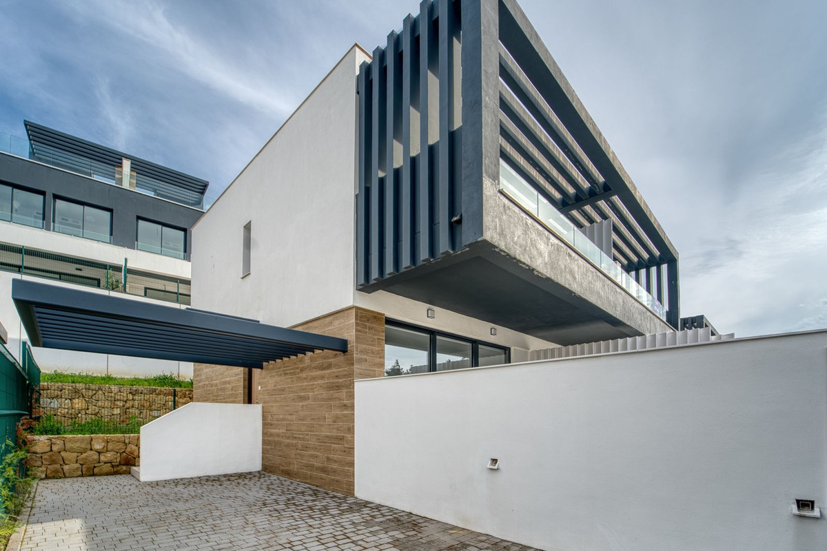 Huis te koop in Atalaya | 3 slaapkamers H5350885