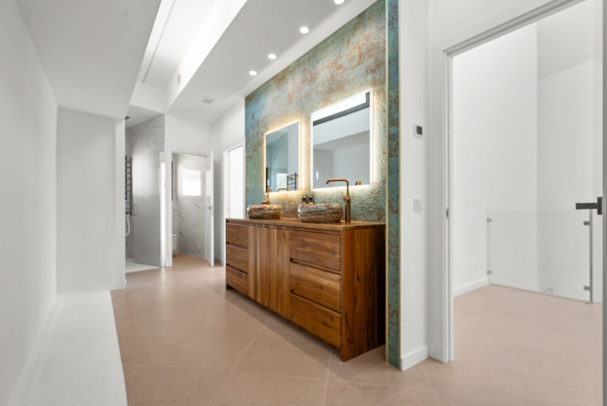 Property main view 22