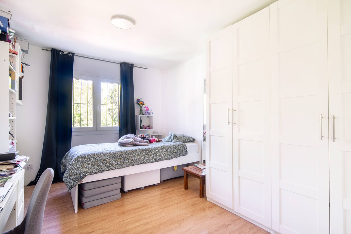 Huis te koop in Atalaya | 4 slaapkamers H5365273