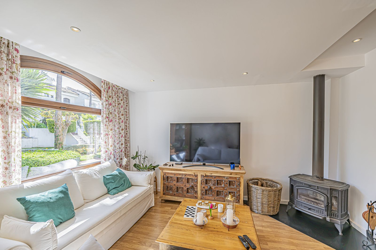 Huis te koop in Atalaya | 2 slaapkamers H5387983