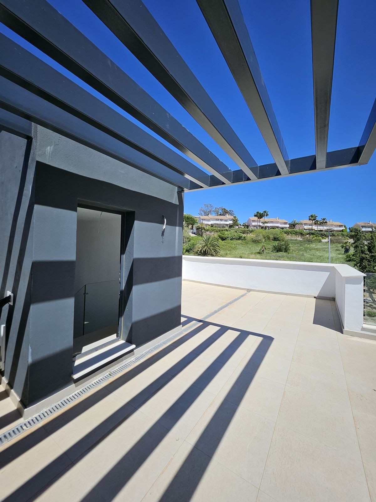 Huis te koop in Atalaya | 3 slaapkamers H5402203