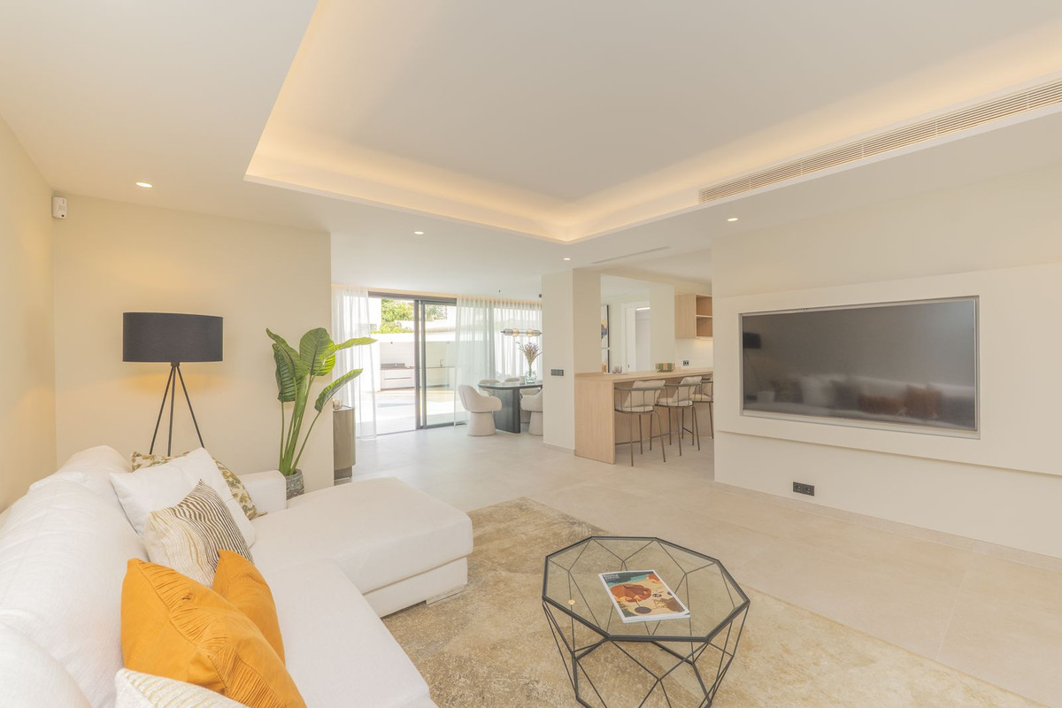 Huis te koop in Atalaya | 4 slaapkamers H5424010