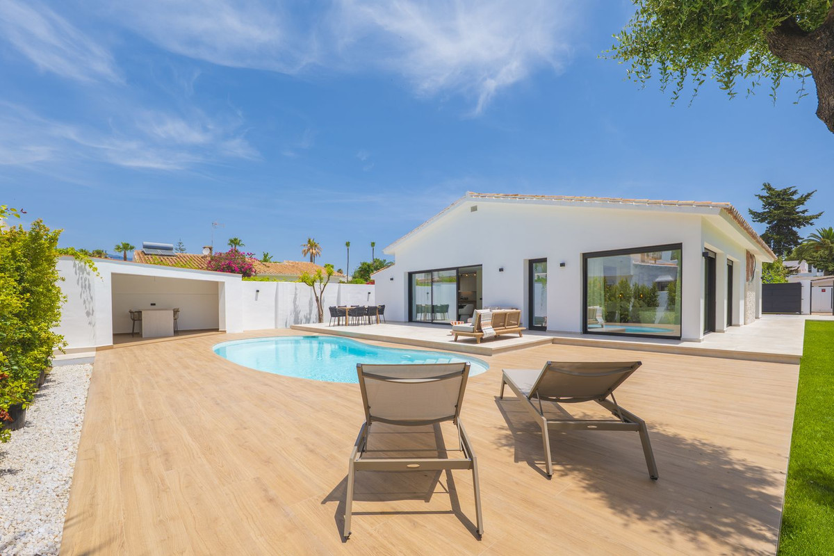 Huis te koop in Atalaya | 4 slaapkamers H5424010