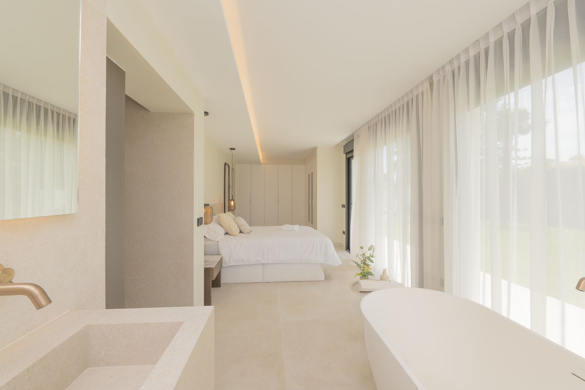 Huis te koop in Atalaya | 4 slaapkamers H5424010