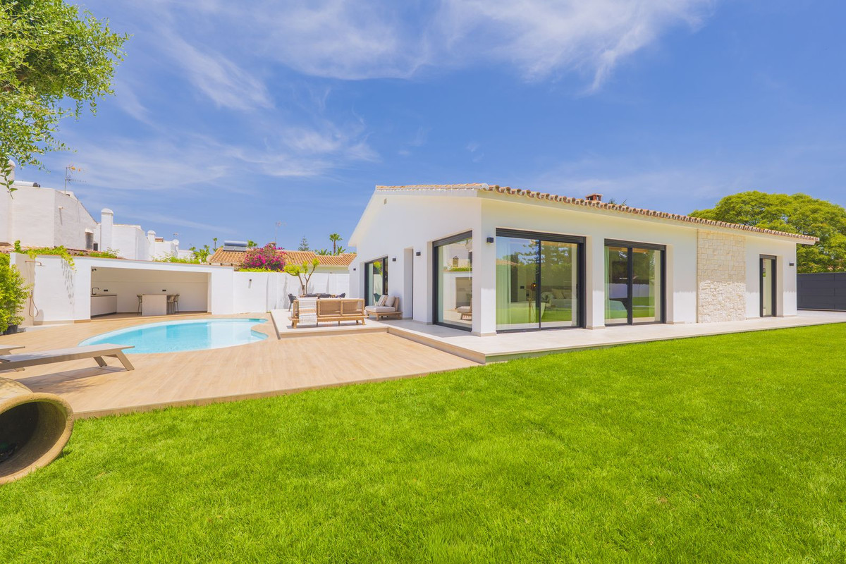 Huis te koop in Atalaya | 4 slaapkamers H5424010
