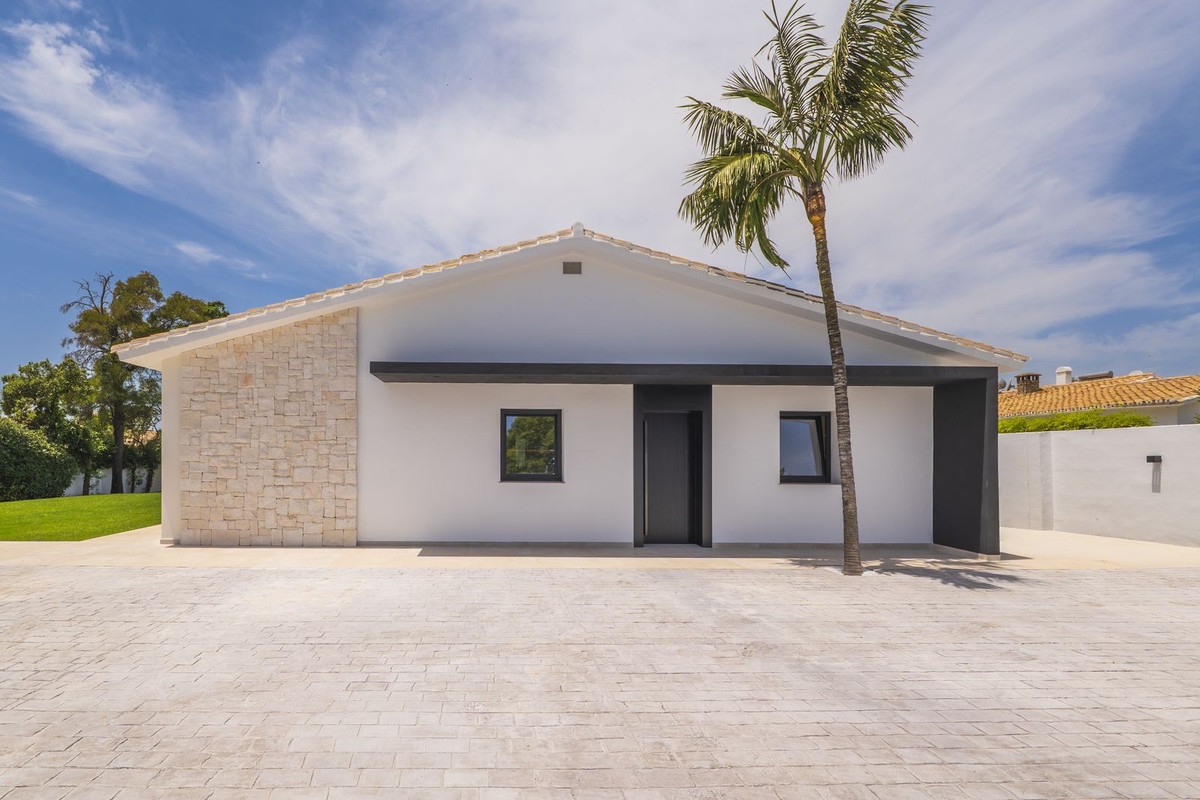 Huis te koop in Atalaya | 4 slaapkamers H5424010