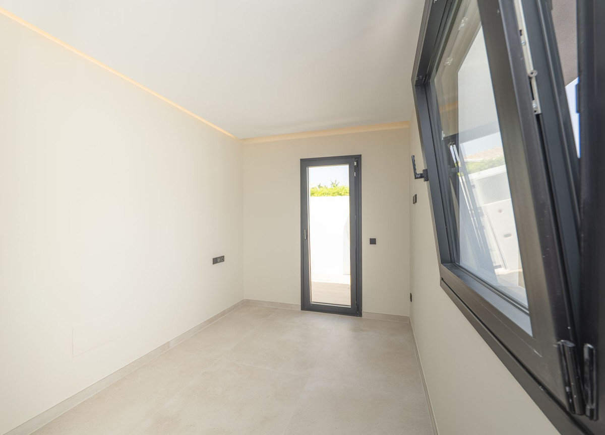 Huis te koop in Atalaya | 4 slaapkamers H5424010