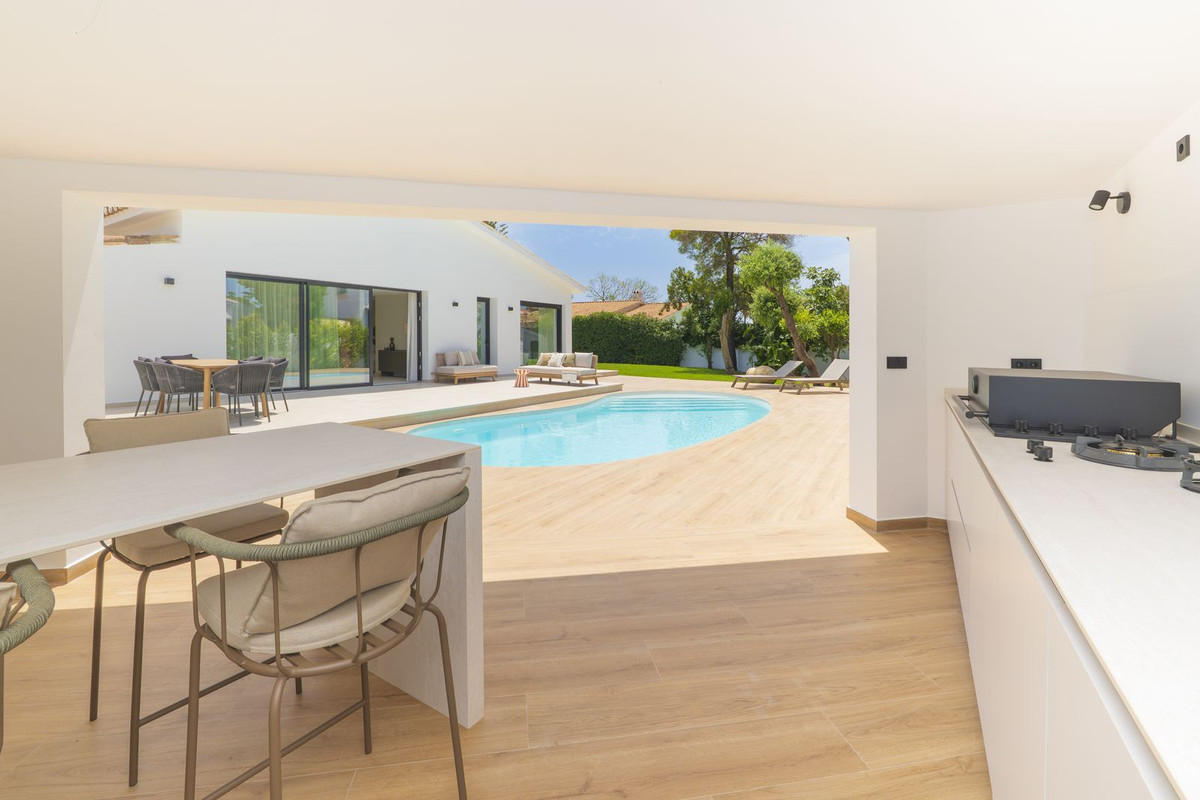Huis te koop in Atalaya | 4 slaapkamers H5424010