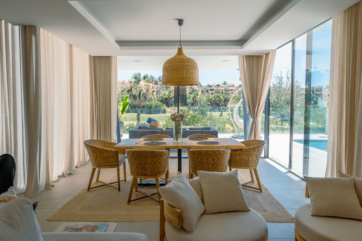 Huis te koop in Atalaya | 4 slaapkamers H5426941