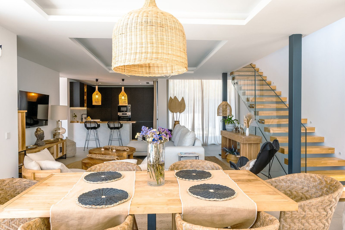 Huis te koop in Atalaya | 4 slaapkamers H5426941