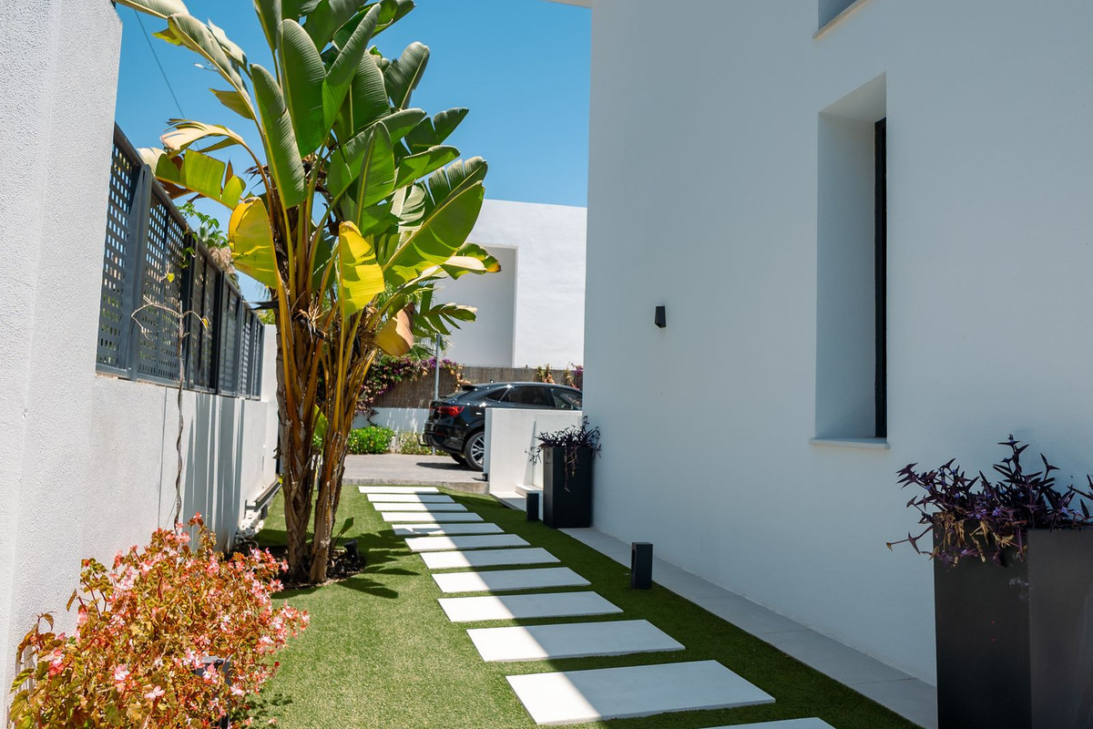 Huis te koop in Atalaya | 4 slaapkamers H5426941