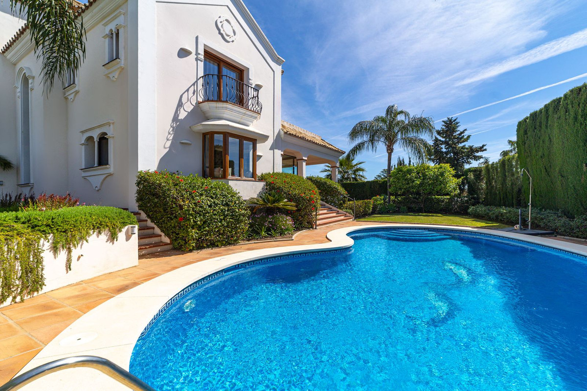 Huis te koop in Atalaya | 5 slaapkamers H5448211