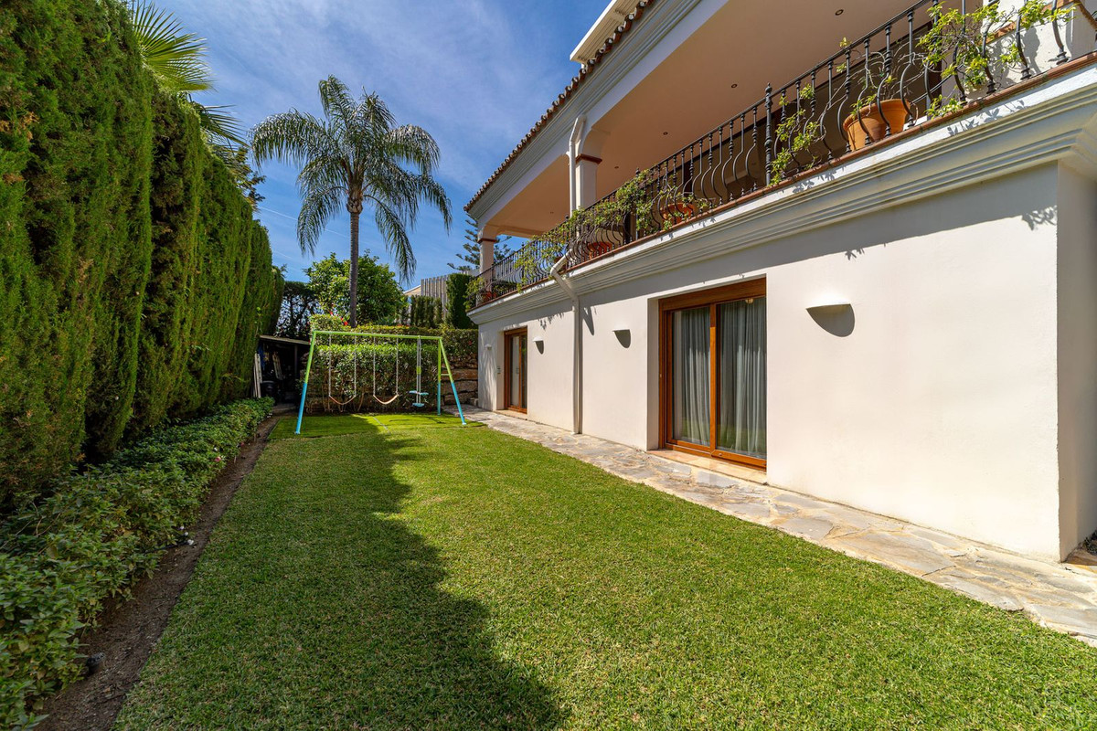 Huis te koop in Atalaya | 5 slaapkamers H5448211
