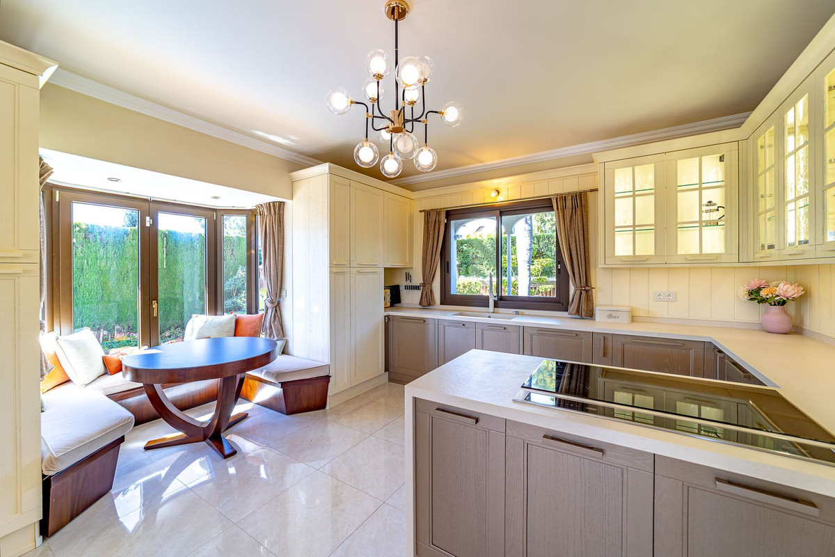 Huis te koop in Atalaya | 5 slaapkamers H5448211