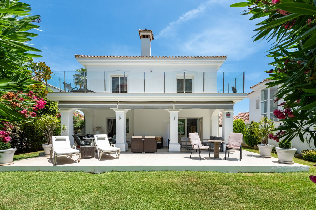 Huis te koop in Atalaya | 3 slaapkamers H5468371