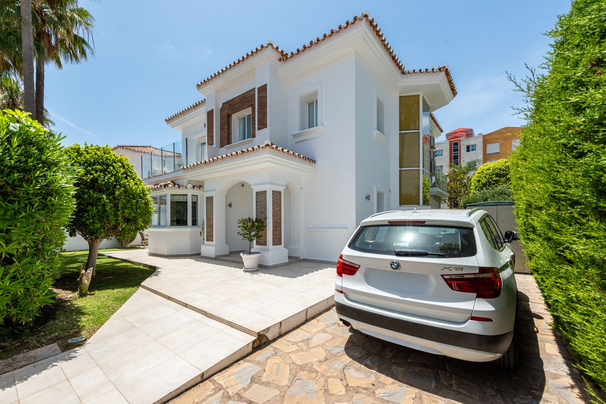 Huis te koop in Atalaya | 3 slaapkamers H5468371