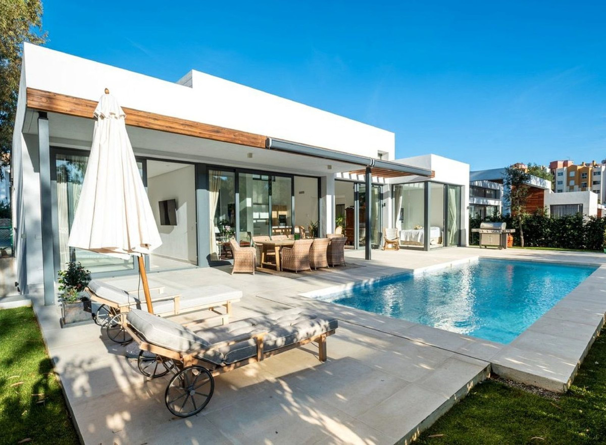 Huis te koop in Atalaya | 4 slaapkamers H5496874