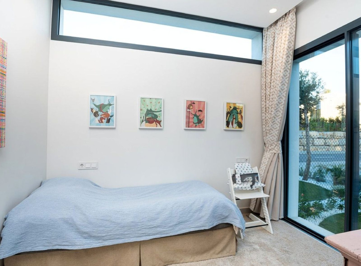 Huis te koop in Atalaya | 4 slaapkamers H5496874