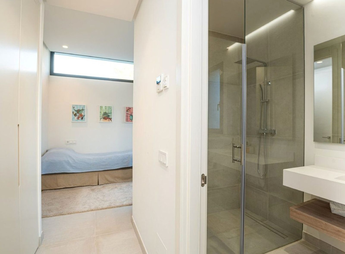 Huis te koop in Atalaya | 4 slaapkamers H5496874