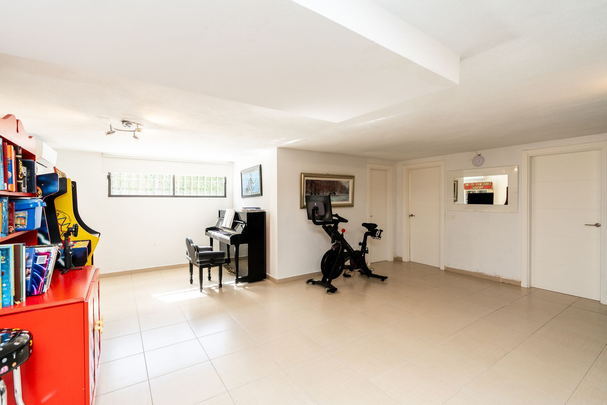 Huis te koop in Atalaya | 5 slaapkamers H5498443