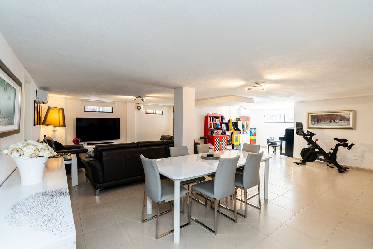 Huis te koop in Atalaya | 5 slaapkamers H5498443
