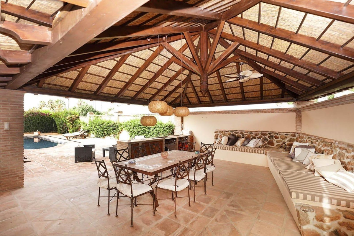 Huis te koop in Atalaya | 4 slaapkamers H5500450
