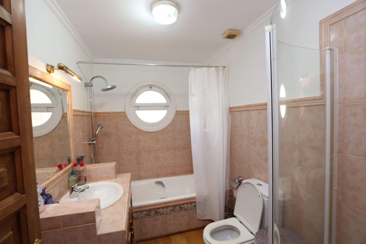 Huis te koop in Atalaya | 4 slaapkamers H5500450