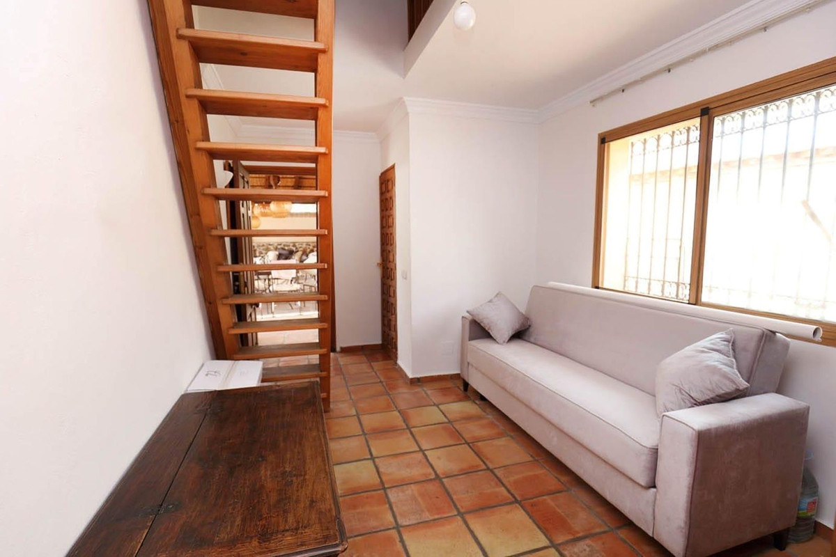 Huis te koop in Atalaya | 4 slaapkamers H5500450