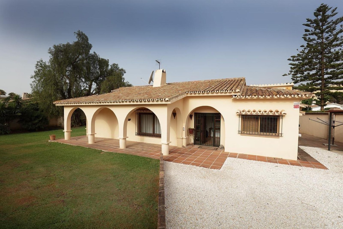 Huis te koop in Atalaya | 4 slaapkamers H5500450