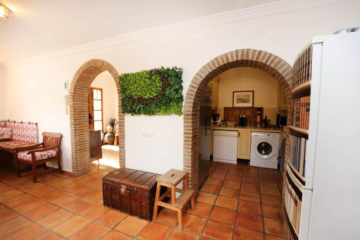 Huis te koop in Atalaya | 4 slaapkamers H5500450