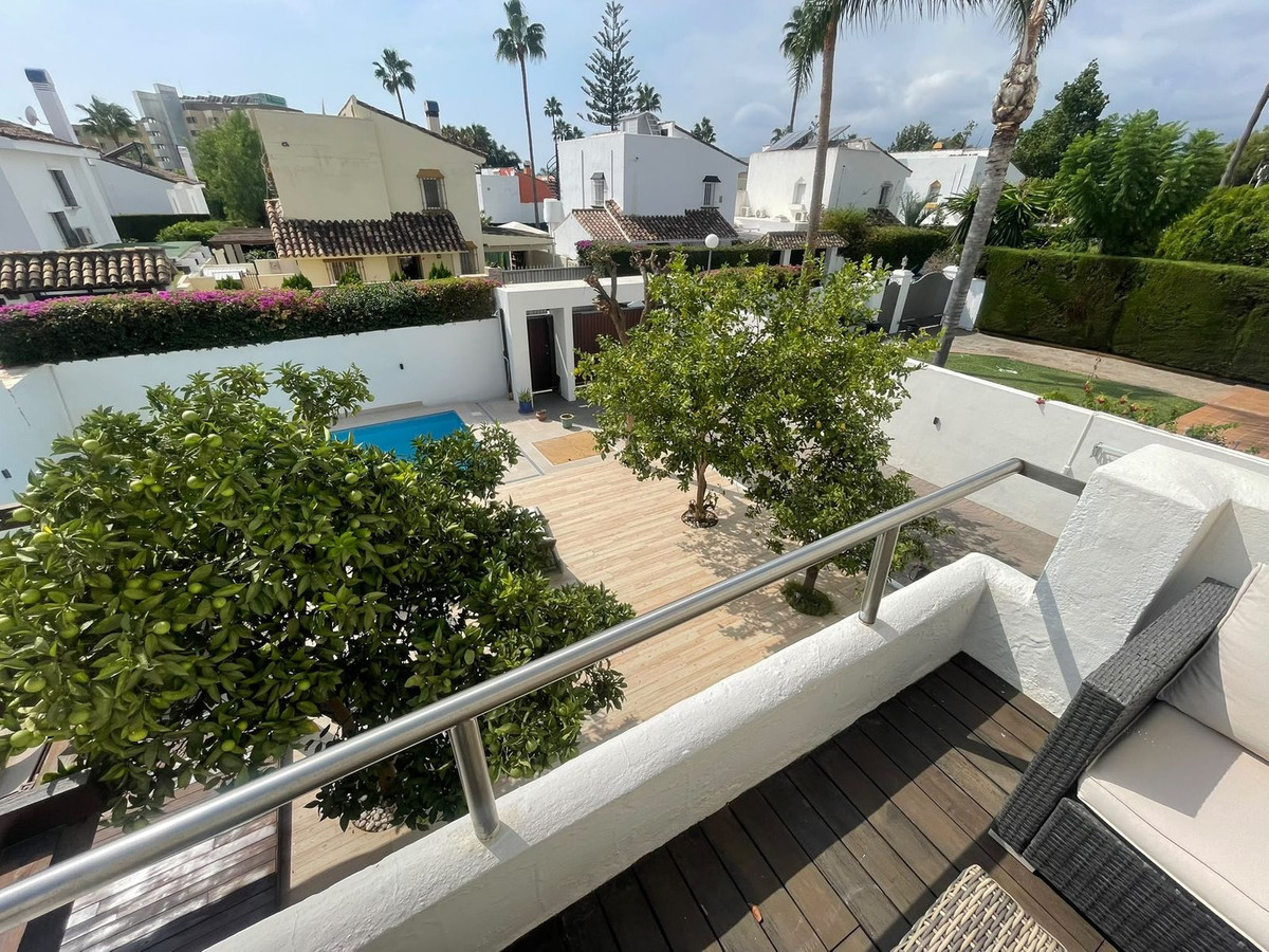 Huis te koop in Atalaya | 5 slaapkamers H5519473