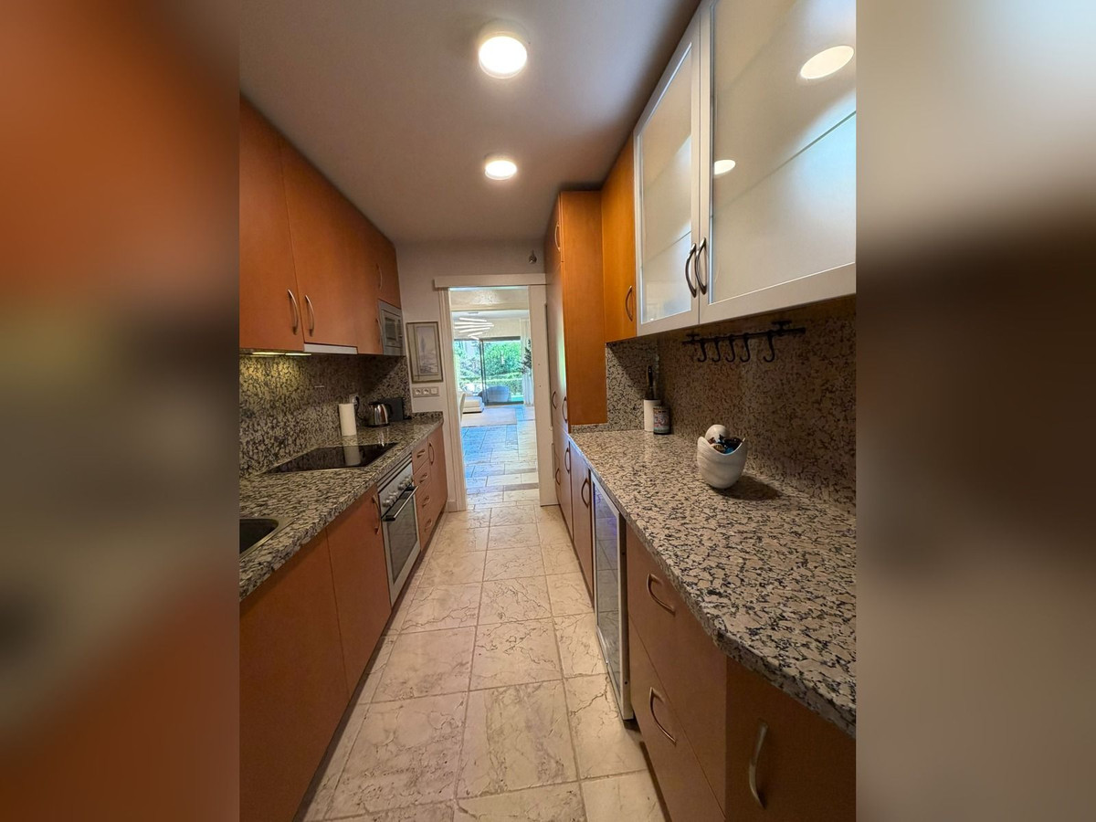 Appartement te koop in Atalaya | 2 slaapkamers H5519848
