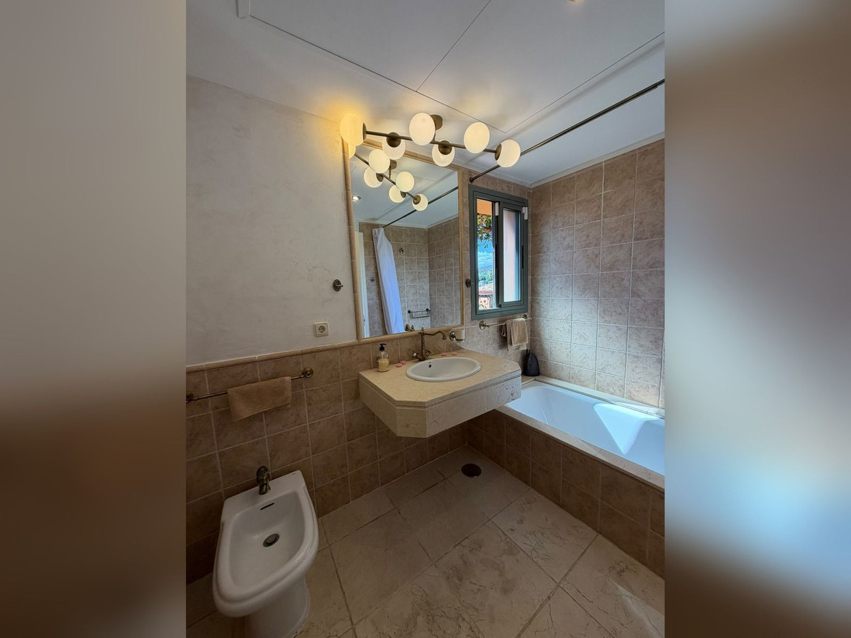 Appartement te koop in Atalaya | 2 slaapkamers H5519848