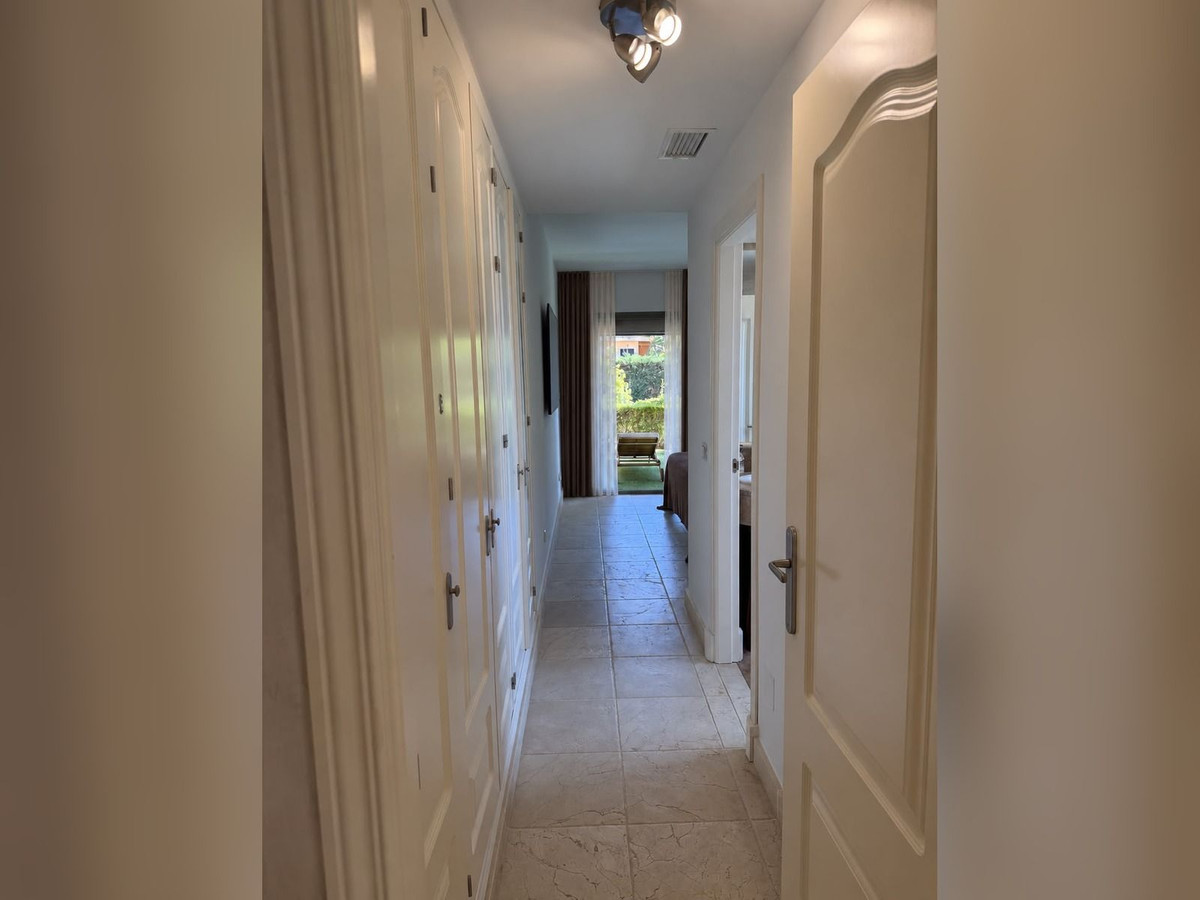 Appartement te koop in Atalaya | 2 slaapkamers H5519848