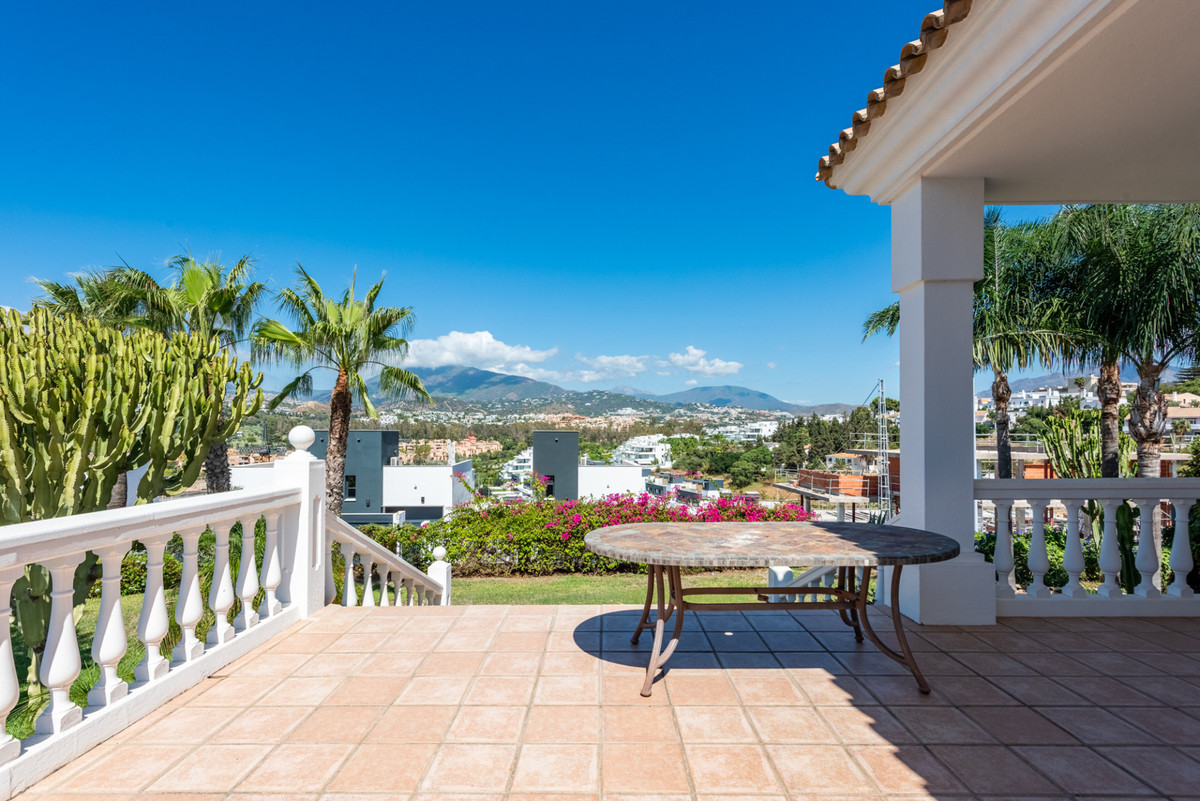 Huis te koop in Atalaya | 4 slaapkamers H5520577