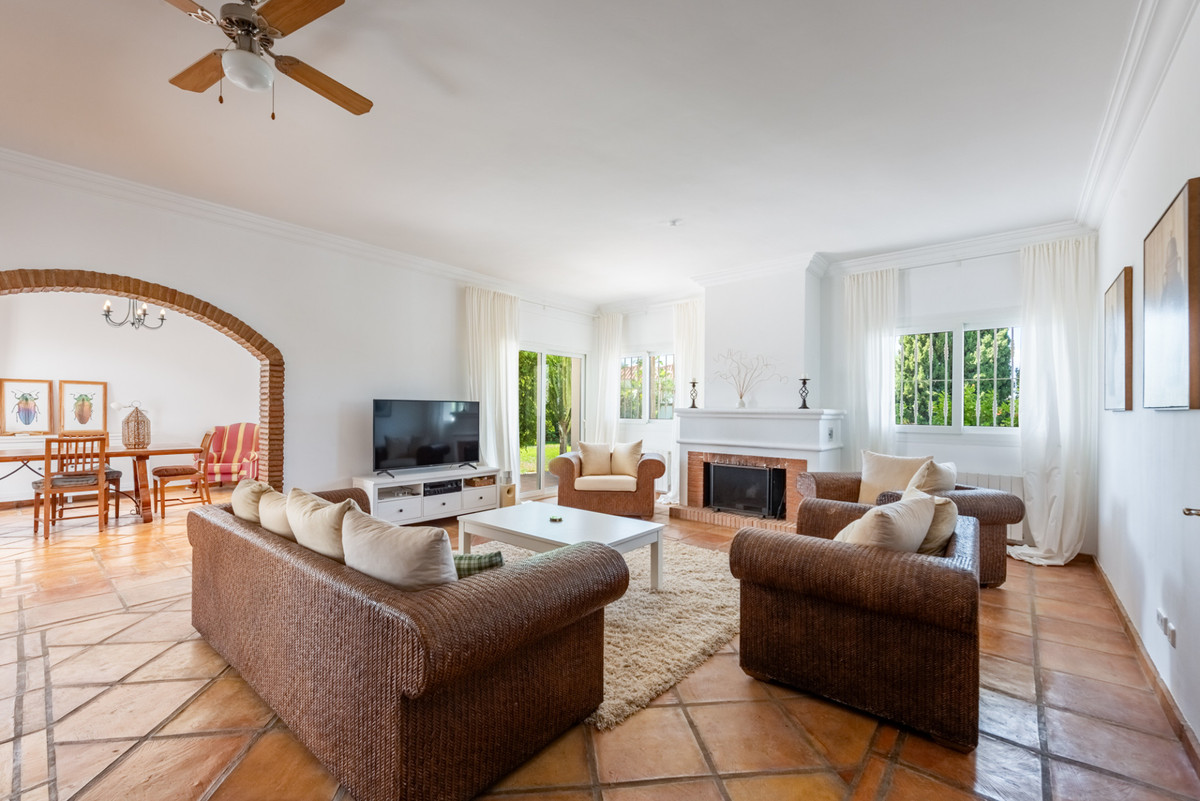 Huis te koop in Atalaya | 4 slaapkamers H5520577