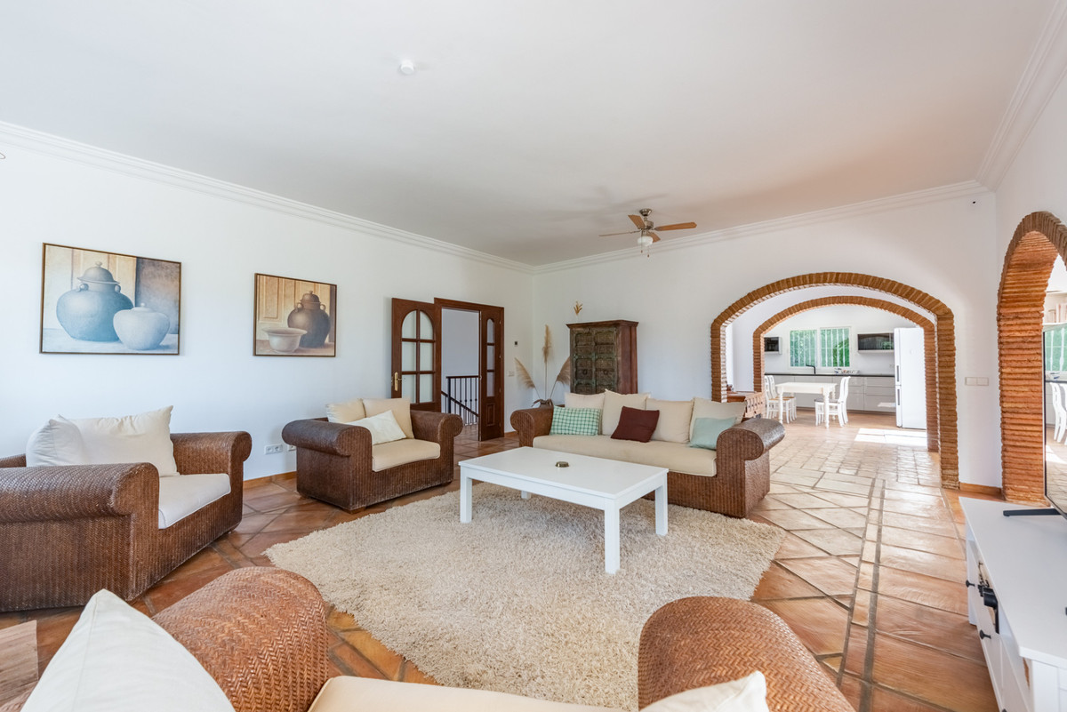 Huis te koop in Atalaya | 4 slaapkamers H5520577