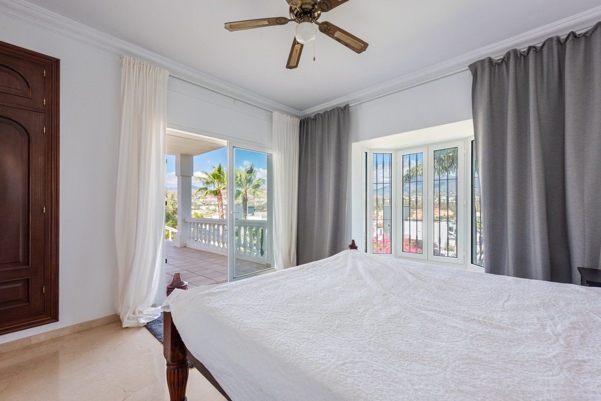 Huis te koop in Atalaya | 4 slaapkamers H5520577