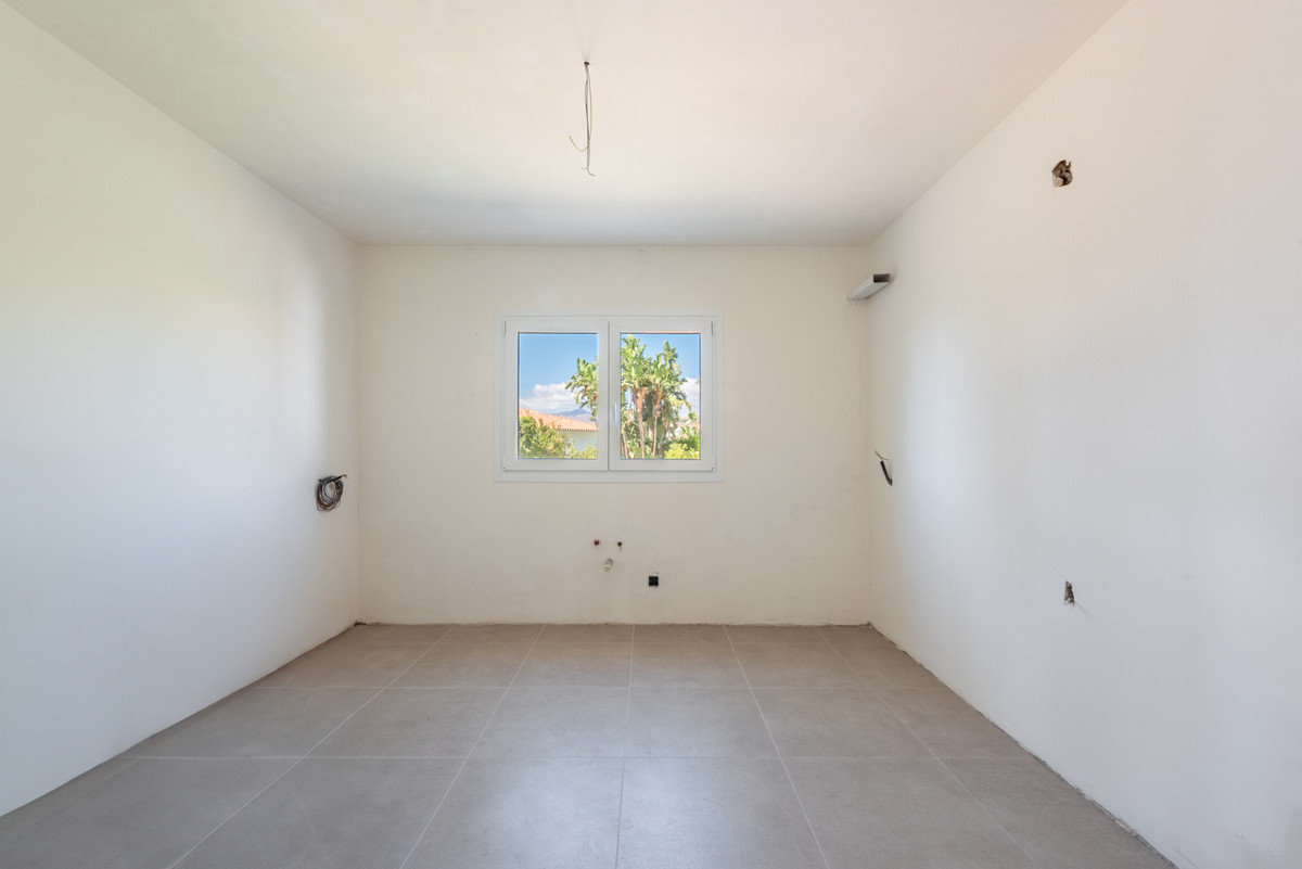 Huis te koop in Atalaya | 4 slaapkamers H5520583