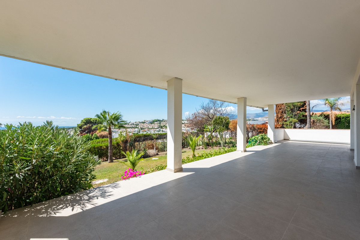 Huis te koop in Atalaya | 4 slaapkamers H5520583
