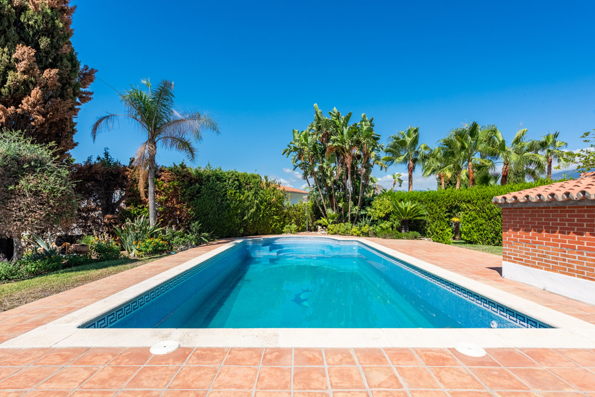 Huis te koop in Atalaya | 4 slaapkamers H5520583