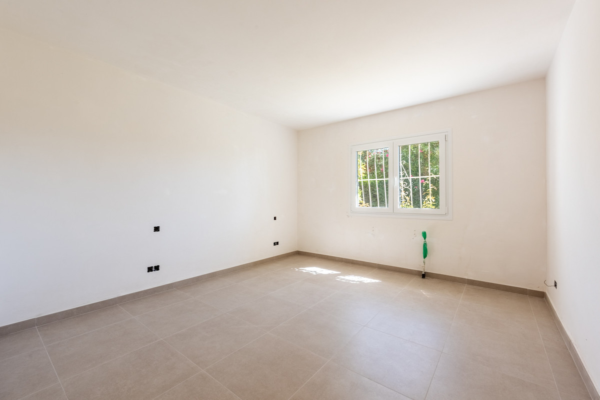 Huis te koop in Atalaya | 4 slaapkamers H5520583