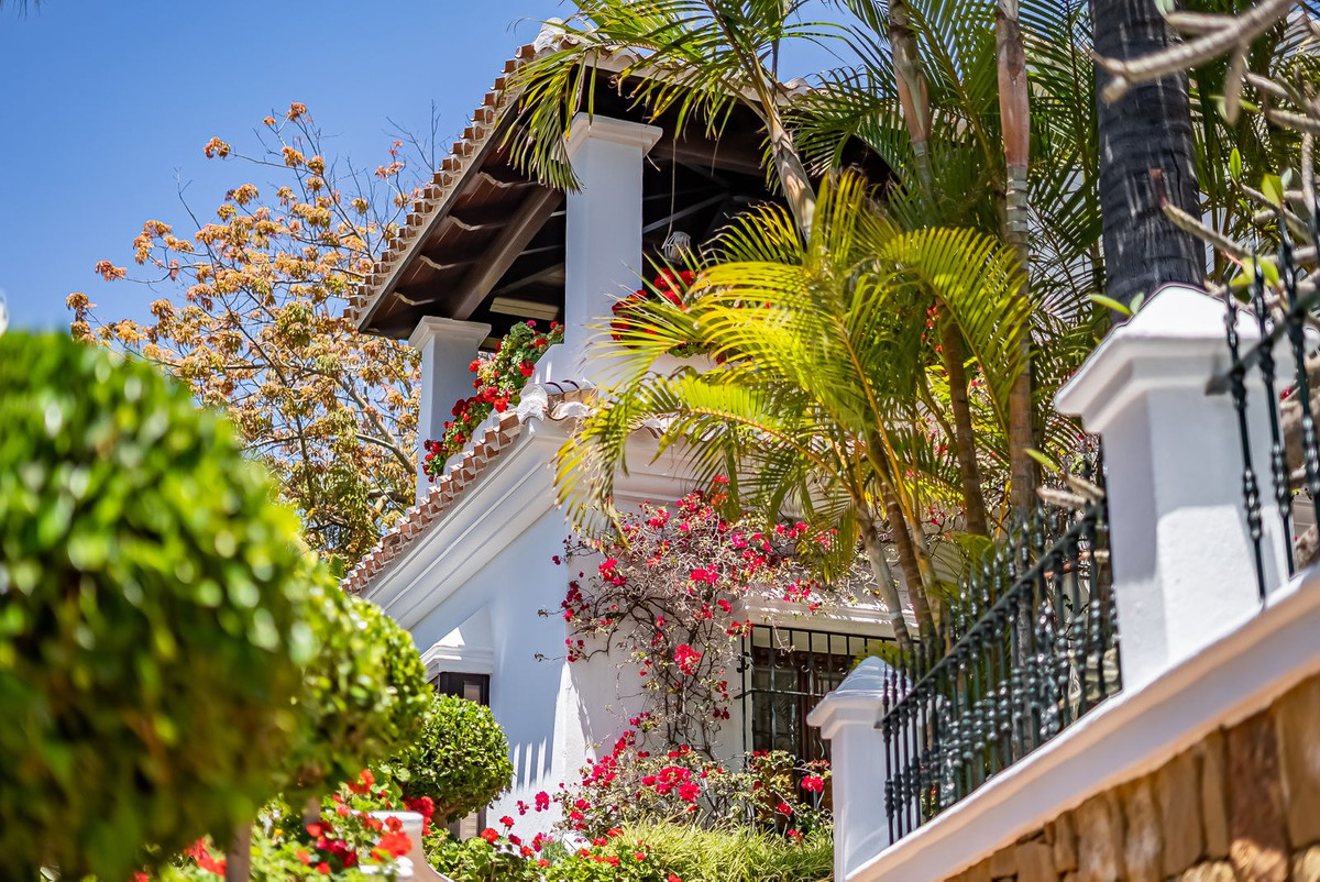Huis te koop in Bahía de Marbella | 7 slaapkamers H4331503