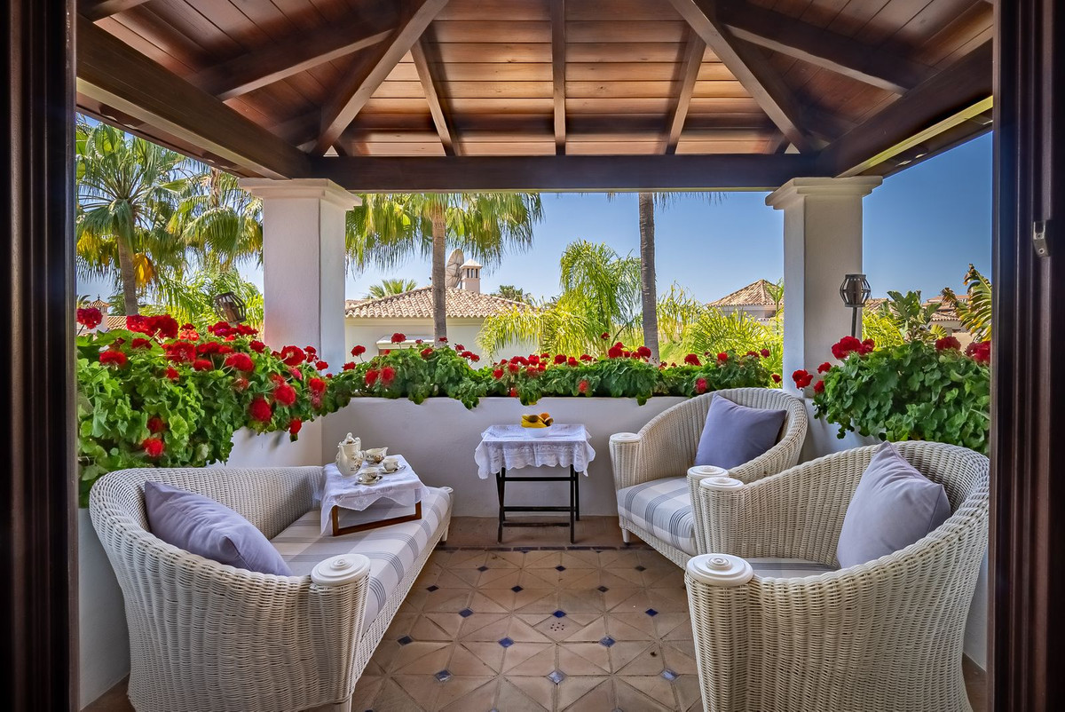 Huis te koop in Bahía de Marbella | 7 slaapkamers H4331503