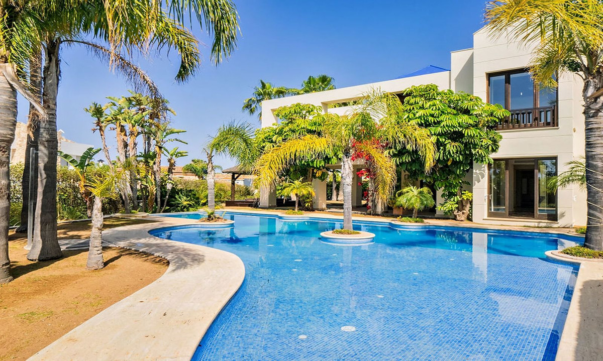 Vrijstaande Villa in Bahía de Marbella-13